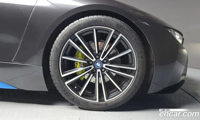 BMW i8 2019 1.5 автомат (гидро), миниатюра 7