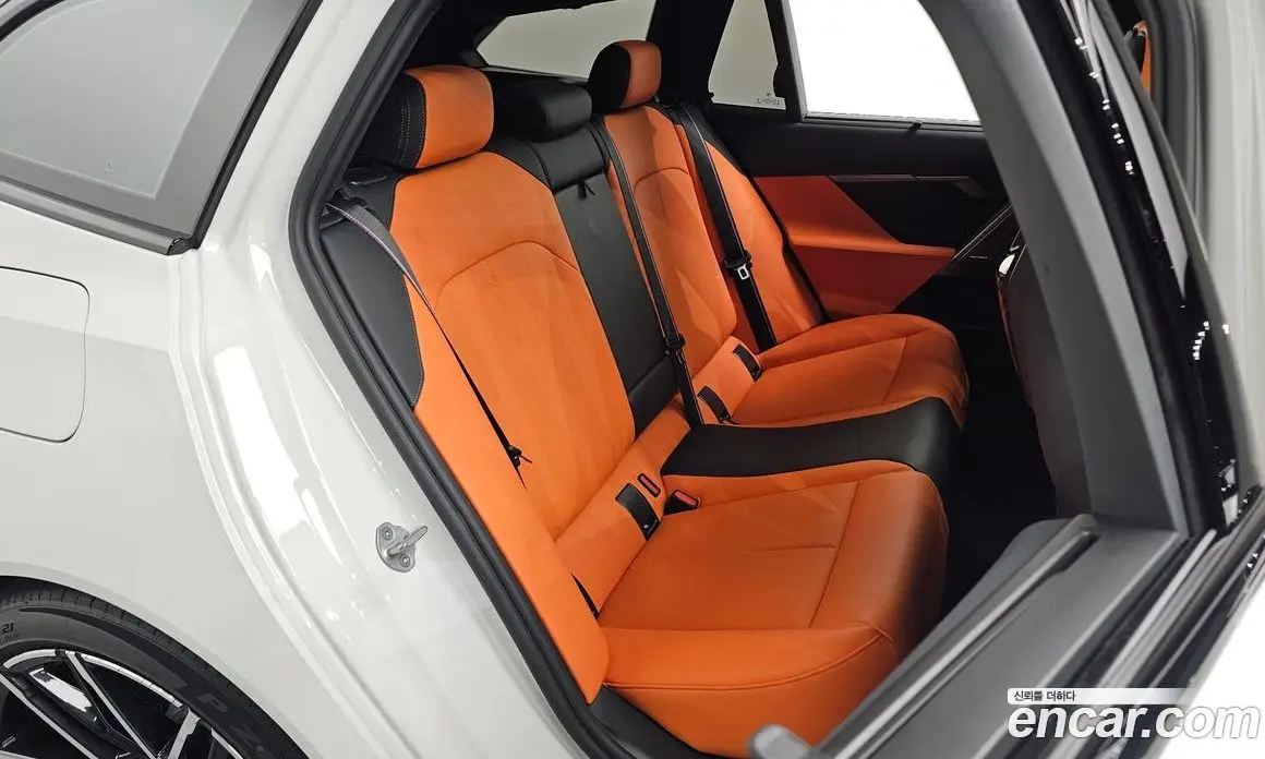 BMW M5 2025 4.4 автомат (гидро), фото 17 BMW M5 2025 4.4 автомат (гидро), фото 17