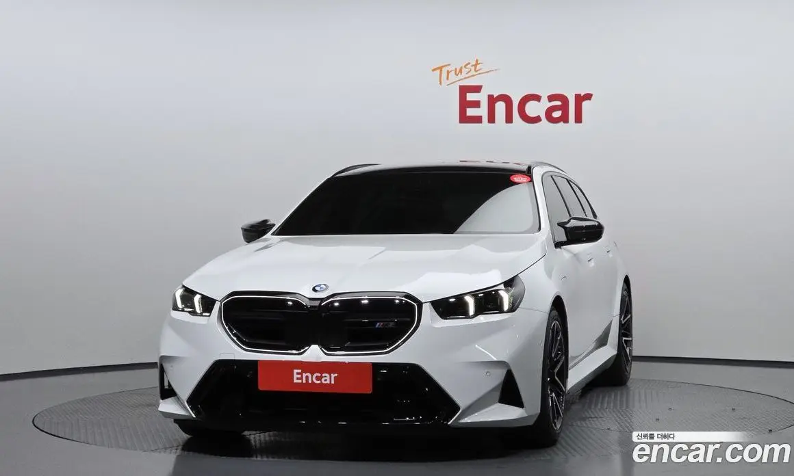 BMW M5 2025 4.4 автомат (гидро), фото 3 BMW M5 2025 4.4 автомат (гидро), фото 3
