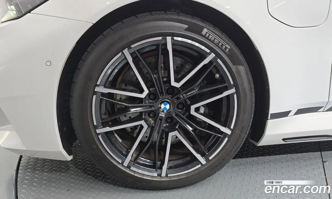 BMW M5 2025 4.4 автомат (гидро), фото 5 BMW M5 2025 4.4 автомат (гидро), фото 5