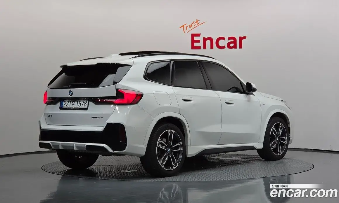 BMW X1 2025 2.0 автомат (гидро), фото 2 BMW X1 2025 2.0 автомат (гидро), фото 2