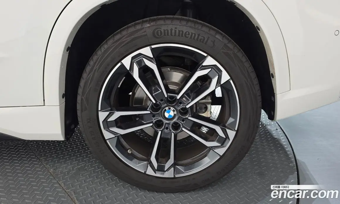 BMW X1 2025 2.0 автомат (гидро), фото 7 BMW X1 2025 2.0 автомат (гидро), фото 7