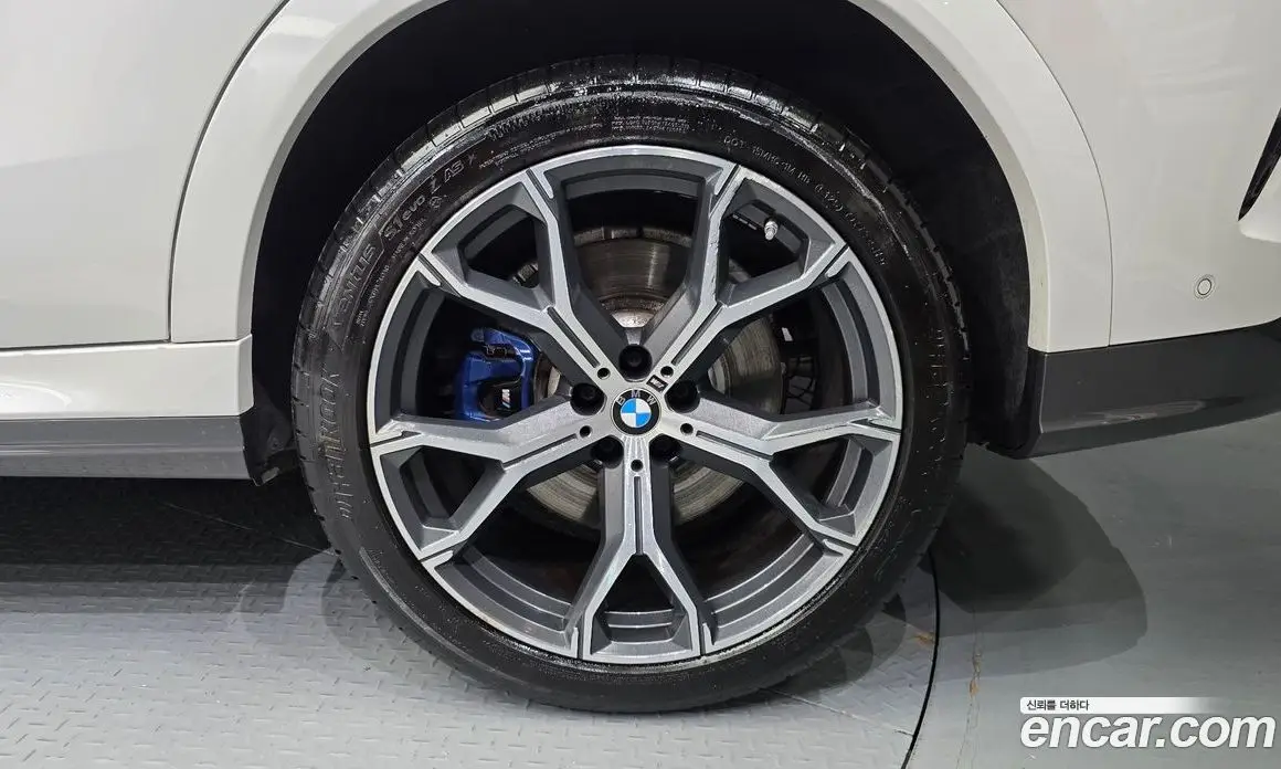 BMW X6 2021 3.0 автомат (гидро), фото 7 BMW X6 2021 3.0 автомат (гидро), фото 7