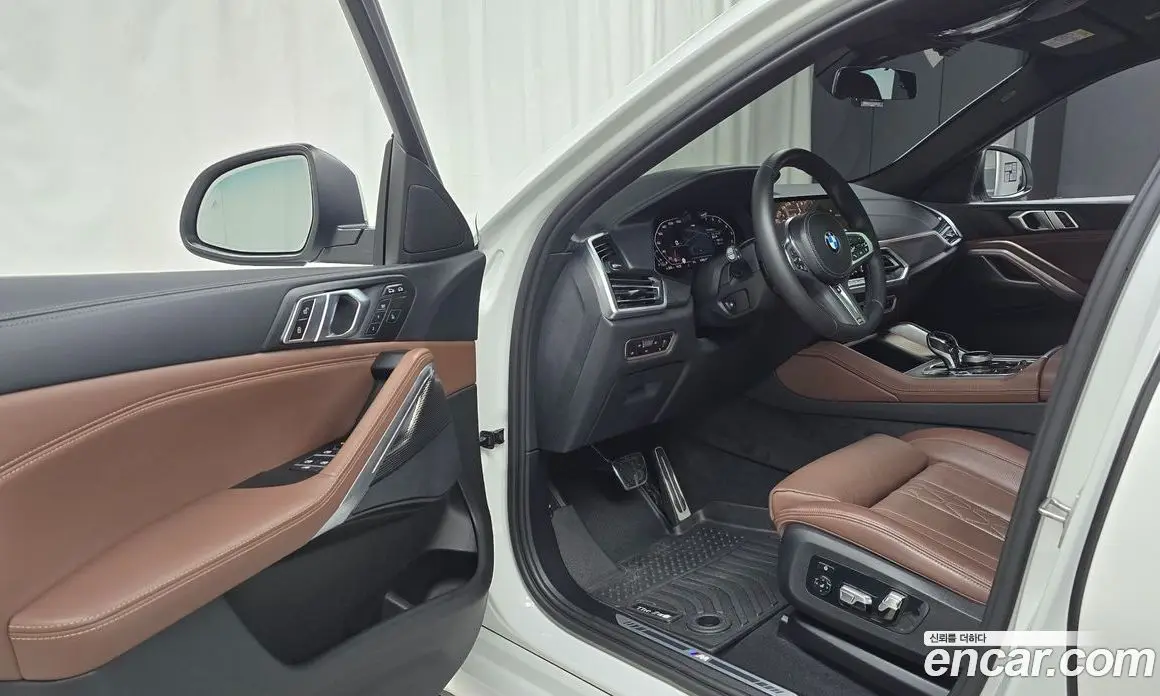 BMW X6 2022 3.0 автомат (гидро), фото 13