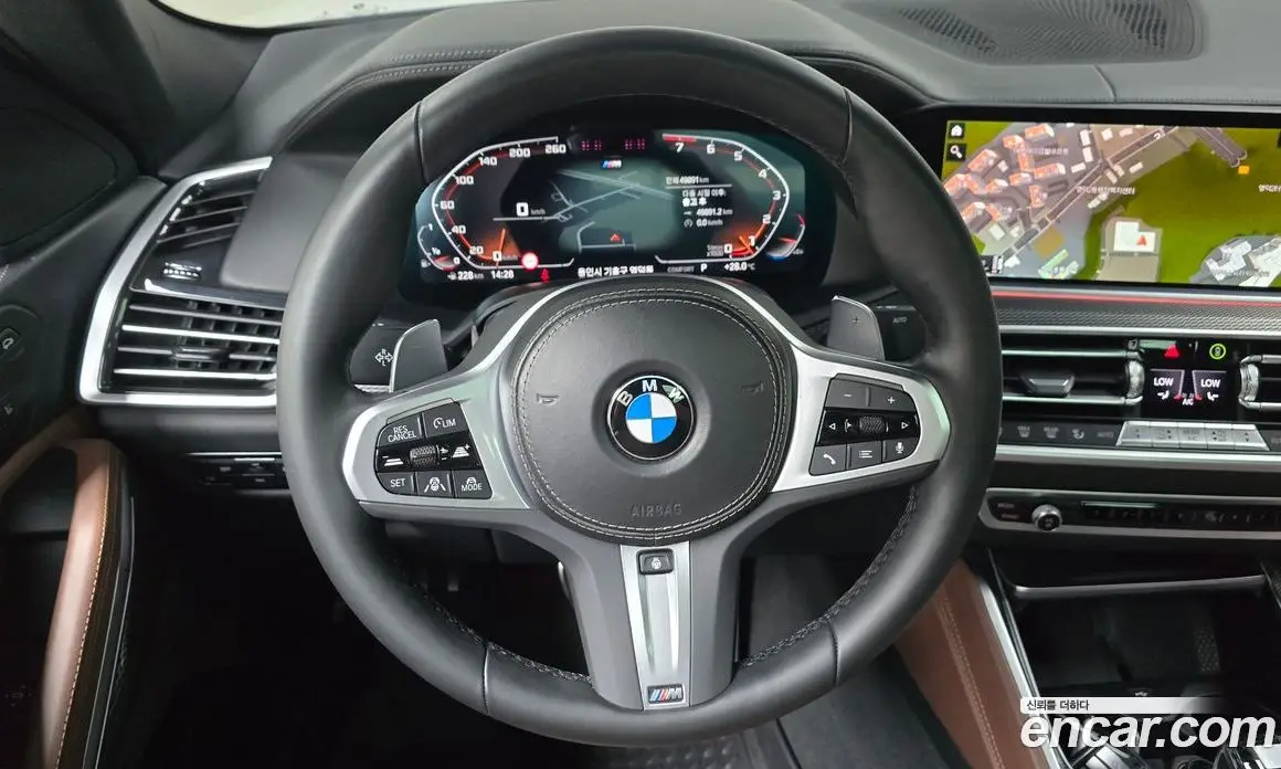BMW X6 2022 3.0 автомат (гидро), фото 18