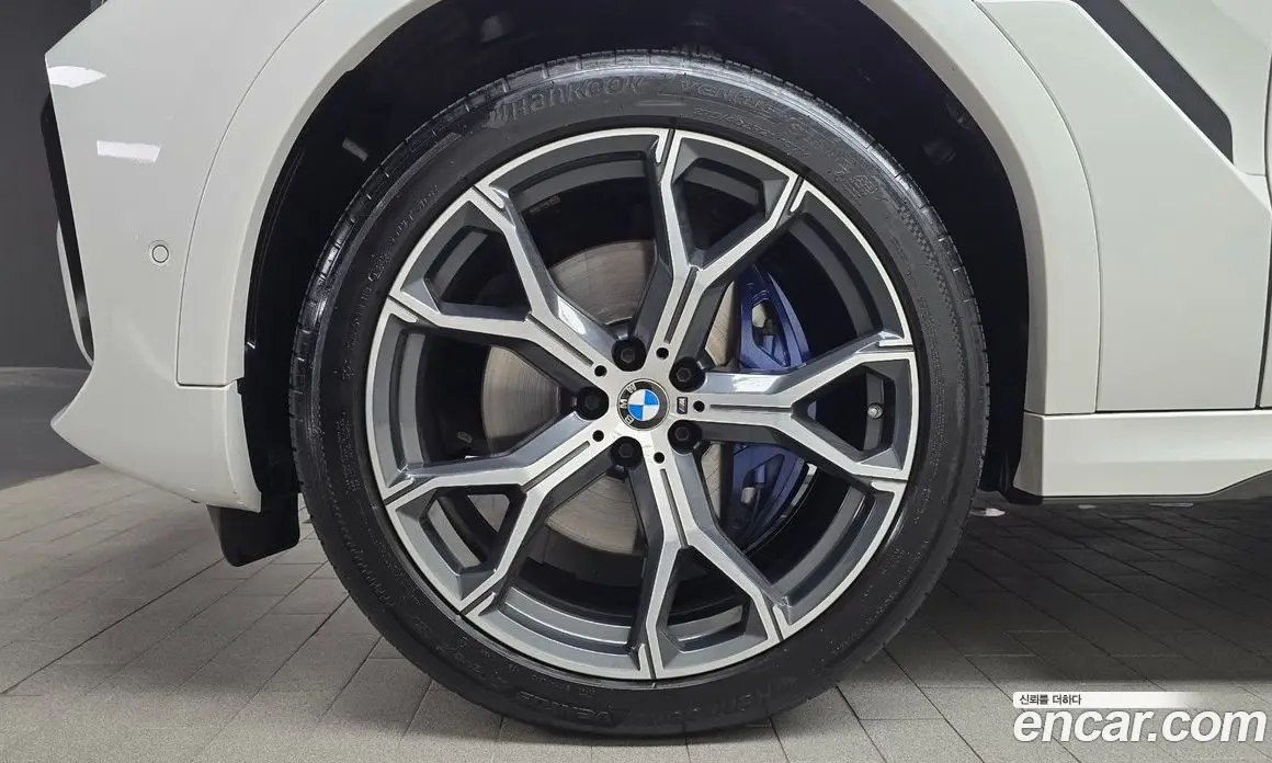 BMW X6 2022 3.0 автомат (гидро), фото 5