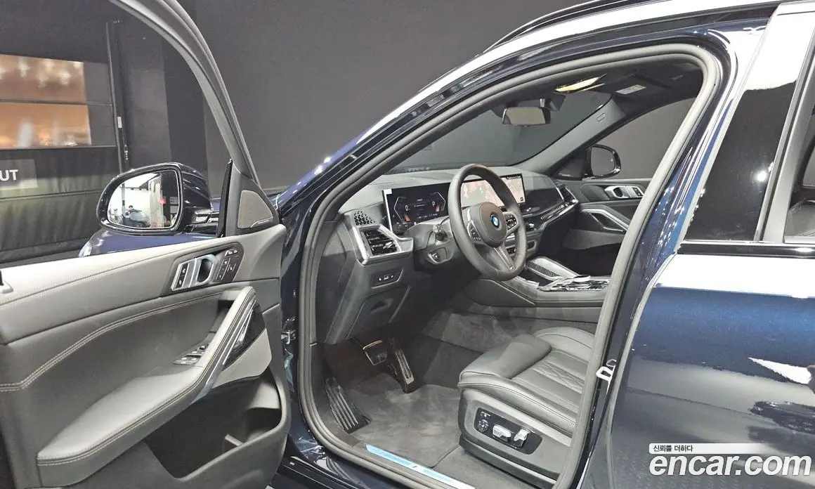 BMW X6 2025 3.0 автомат (гидро), фото 13