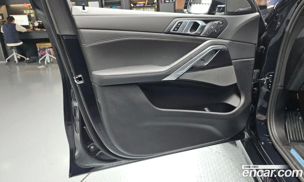 BMW X6 2025 3.0 автомат (гидро), фото 14