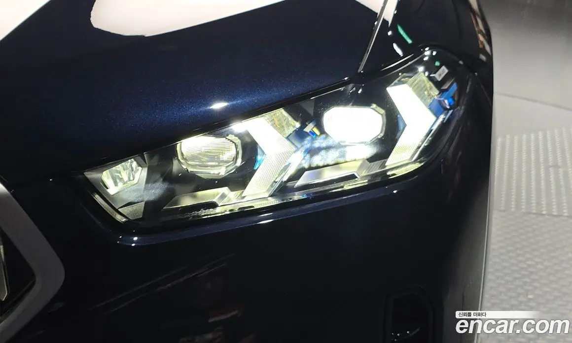 BMW X6 2025 3.0 автомат (гидро), фото 8