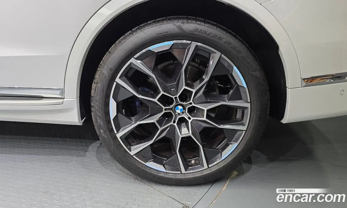 BMW X7 2024 3.0 автомат (гидро), фото 7 BMW X7 2024 3.0 автомат (гидро), фото 7