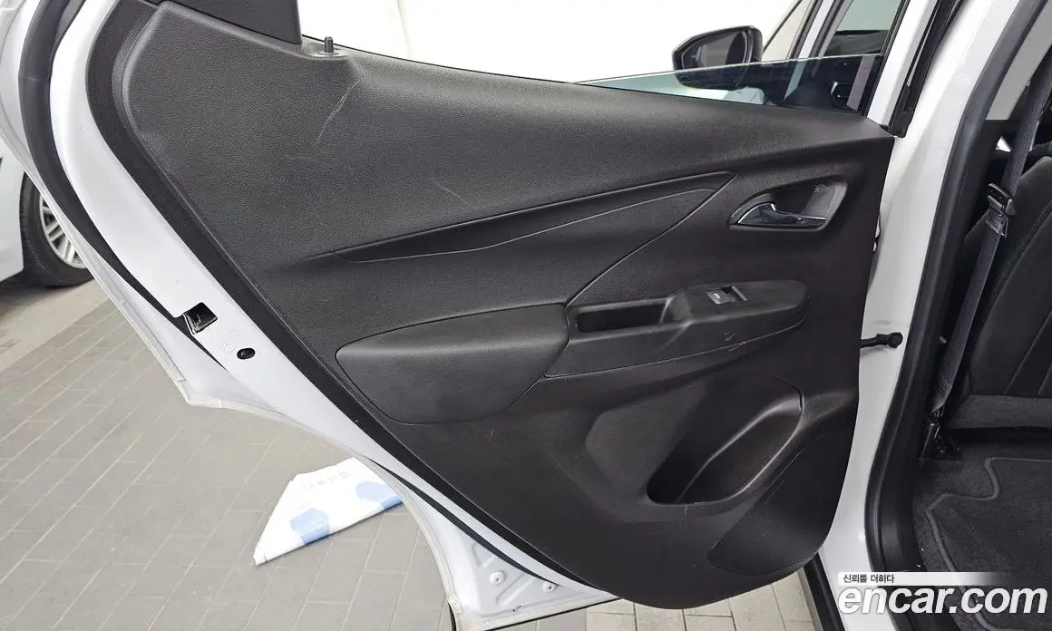 Chevrolet Bolt EV 2022 0.2 автомат (гидро), фото 15 Chevrolet Bolt EV 2022 0.2 автомат (гидро), фото 15