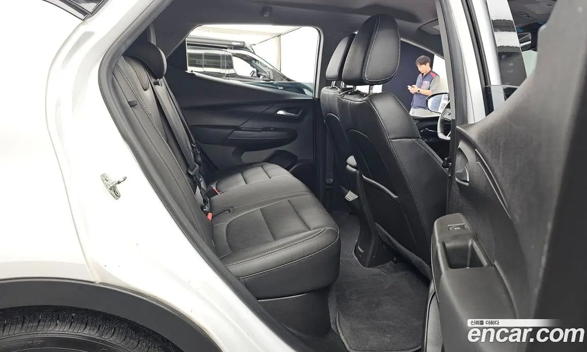 Chevrolet Bolt EV 2022 0.2 автомат (гидро), фото 18 Chevrolet Bolt EV 2022 0.2 автомат (гидро), фото 18
