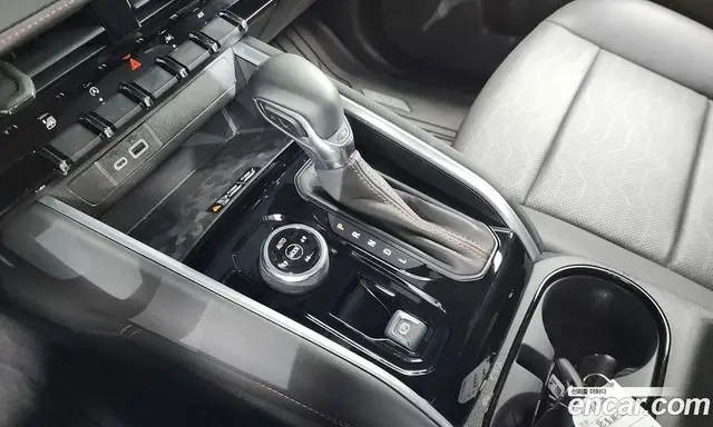 Chevrolet Colorado 2024 2.7 автомат (гидро), миниатюра 11