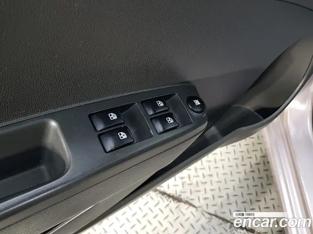 Chevrolet Spark 2011 1.0 автомат (гидро), миниатюра 11