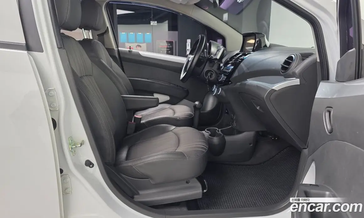 Chevrolet Spark 2013 1.0 автомат (гидро), фото 17