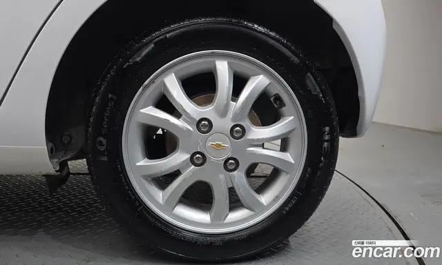 Chevrolet Spark 2013 1.0 автомат (гидро), миниатюра 7