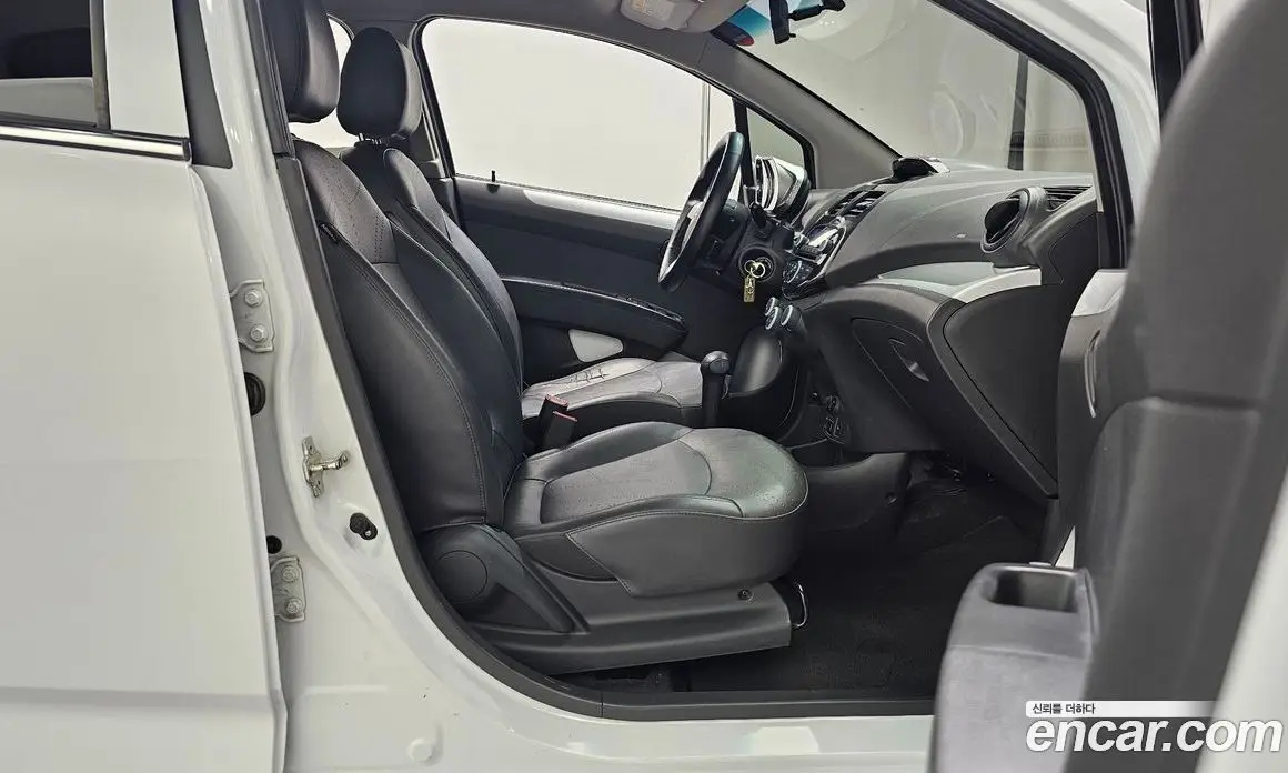 Chevrolet Spark 2014 1.0 автомат (гидро), фото 16