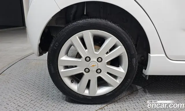 Chevrolet Spark 2014 1.0 автомат (гидро), миниатюра 5