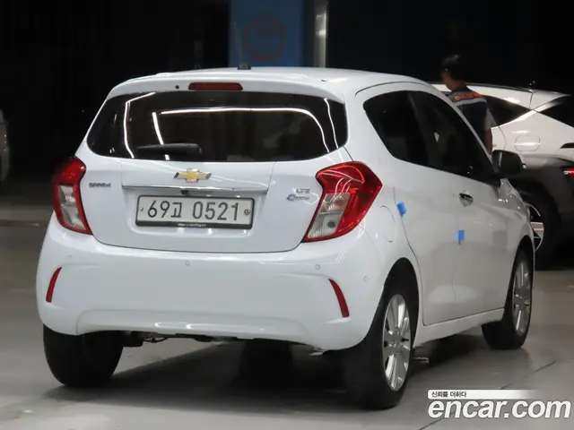 Chevrolet Spark 2016 1.0 автомат (гидро), миниатюра 2