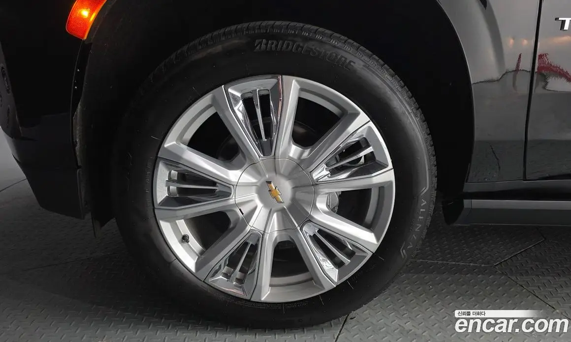 Chevrolet Tahoe 2022 6.2 автомат (гидро), фото 5 Chevrolet Tahoe 2022 6.2 автомат (гидро), фото 5
