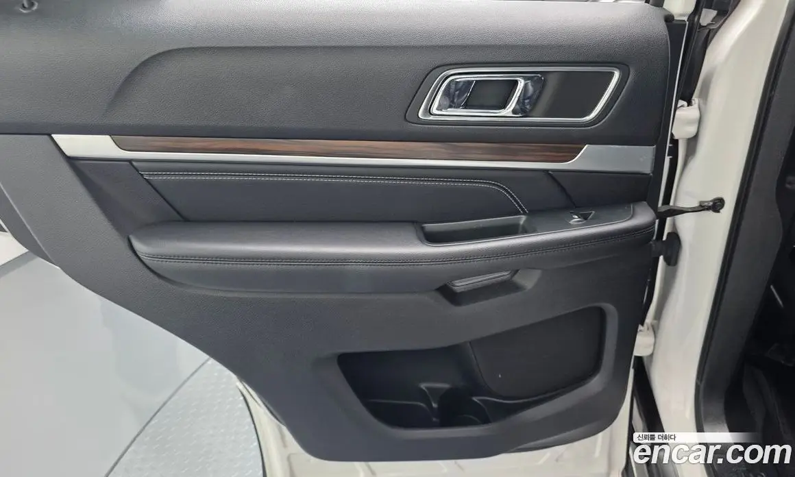 Ford Explorer 2018 2.3 автомат (гидро), фото 15