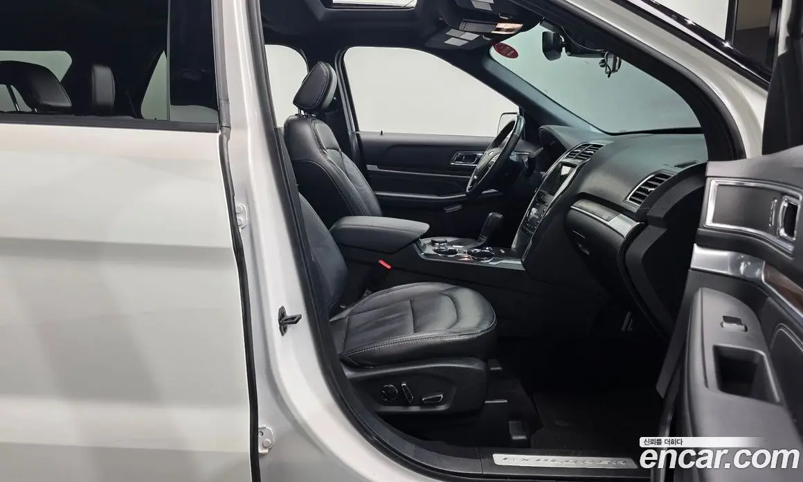 Ford Explorer 2018 2.3 автомат (гидро), фото 16