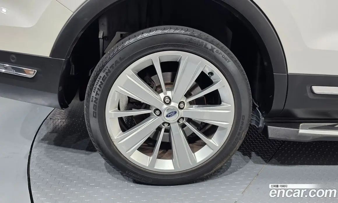 Ford Explorer 2018 2.3 автомат (гидро), фото 5