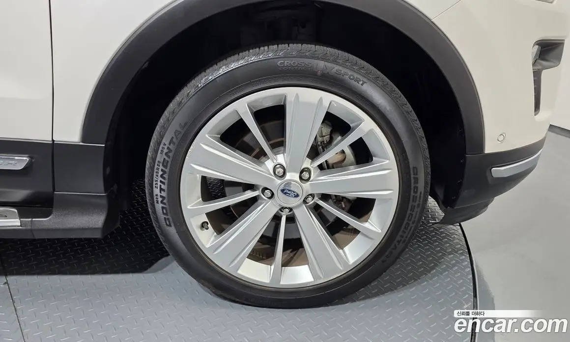 Ford Explorer 2018 2.3 автомат (гидро), фото 7