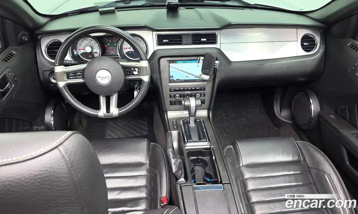 Ford Mustang 2010 3.7 автомат (гидро), фото 9