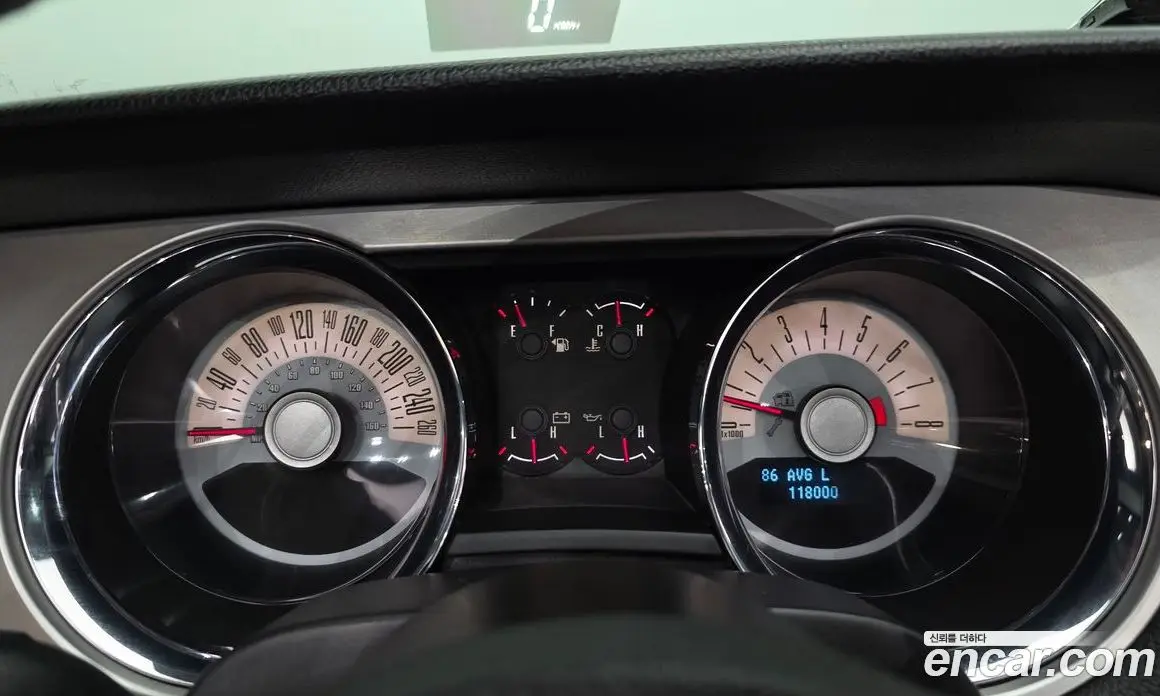Ford Mustang 2010 3.7 автомат (гидро), фото 10