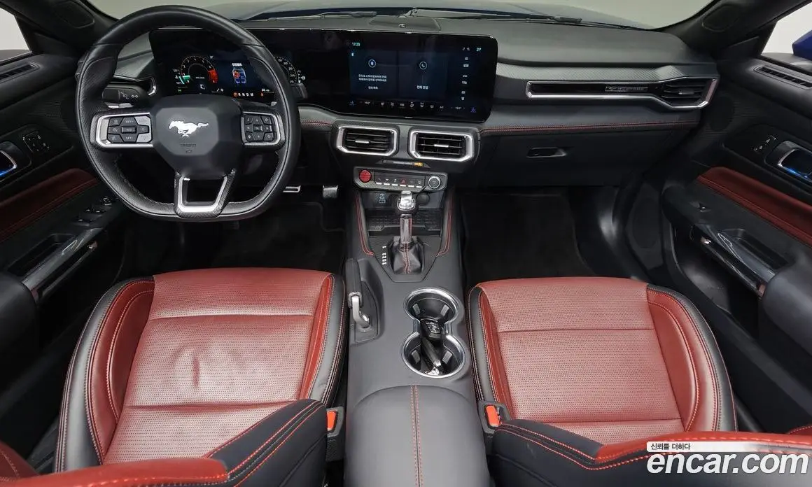 Ford Mustang 2024 2.3 автомат (гидро), фото 9