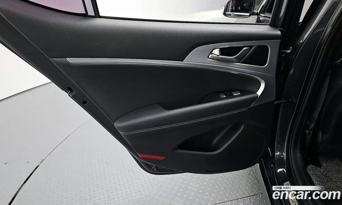 Genesis G70 2017 2.0 автомат (гидро), фото 15 Genesis G70 2017 2.0 автомат (гидро), фото 15