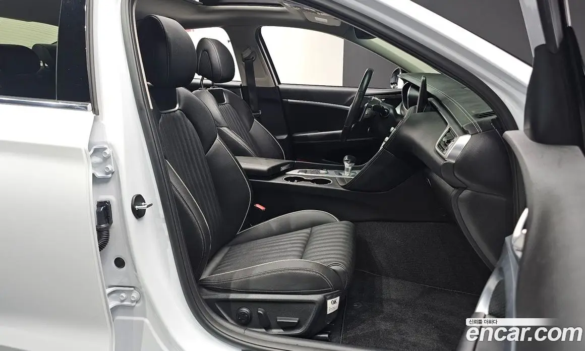 Genesis G70 2018 2.0 автомат (гидро), фото 13