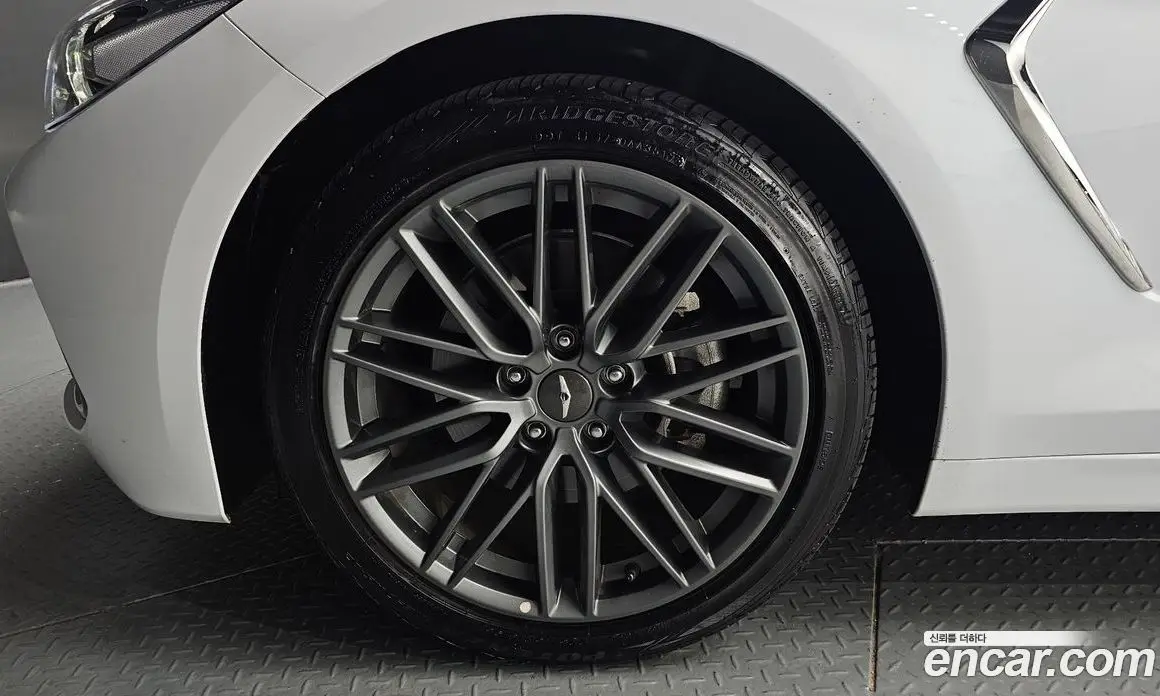 Genesis G70 2018 2.0 автомат (гидро), фото 5