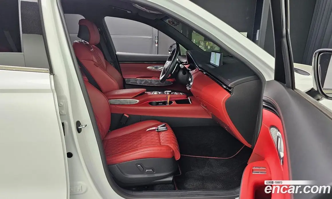 Genesis GV70 2021 2.5 автомат (гидро), фото 18