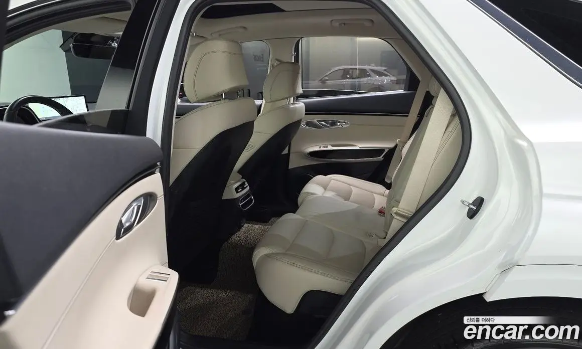 Genesis GV70 2021 2.5 автомат (гидро), фото 16