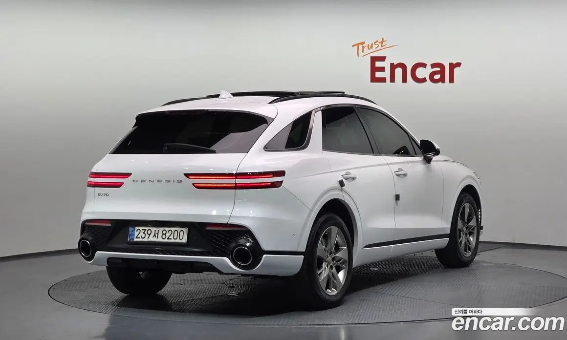 Genesis GV70 2021 2.5 автомат (гидро), фото 1 Genesis GV70 2021 2.5 автомат (гидро), фото 1