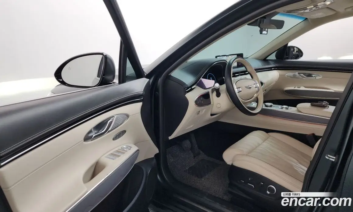 Genesis GV70 2021 2.2 автомат (гидро), фото 13 Genesis GV70 2021 2.2 автомат (гидро), фото 13