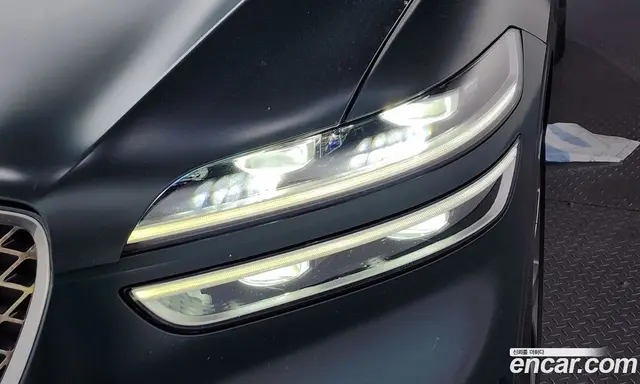 Genesis GV70 2021 2.2 автомат (гидро), миниатюра 8 Genesis GV70 2021 2.2 автомат (гидро), миниатюра 8
