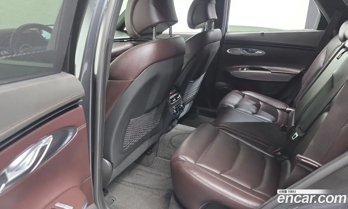 Genesis GV70 2021 2.2 автомат (гидро), фото 16