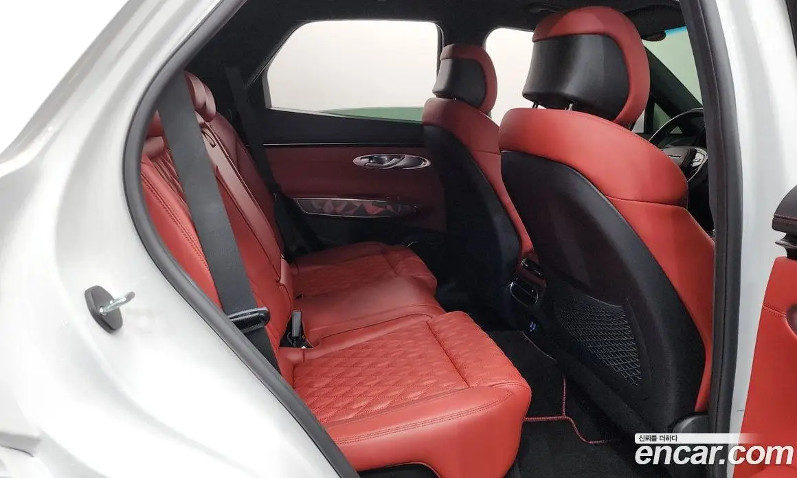 Genesis GV70 2022 2.5 автомат (гидро), фото 17
