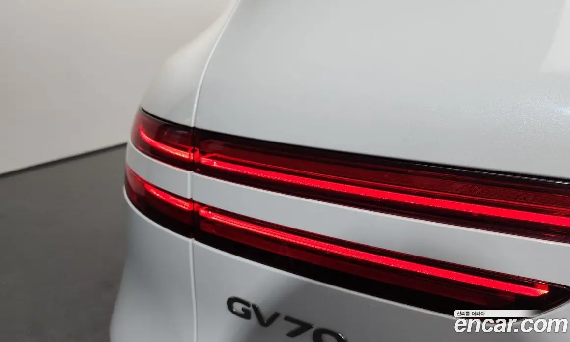 Genesis GV70 2022 2.5 автомат (гидро), фото 9
