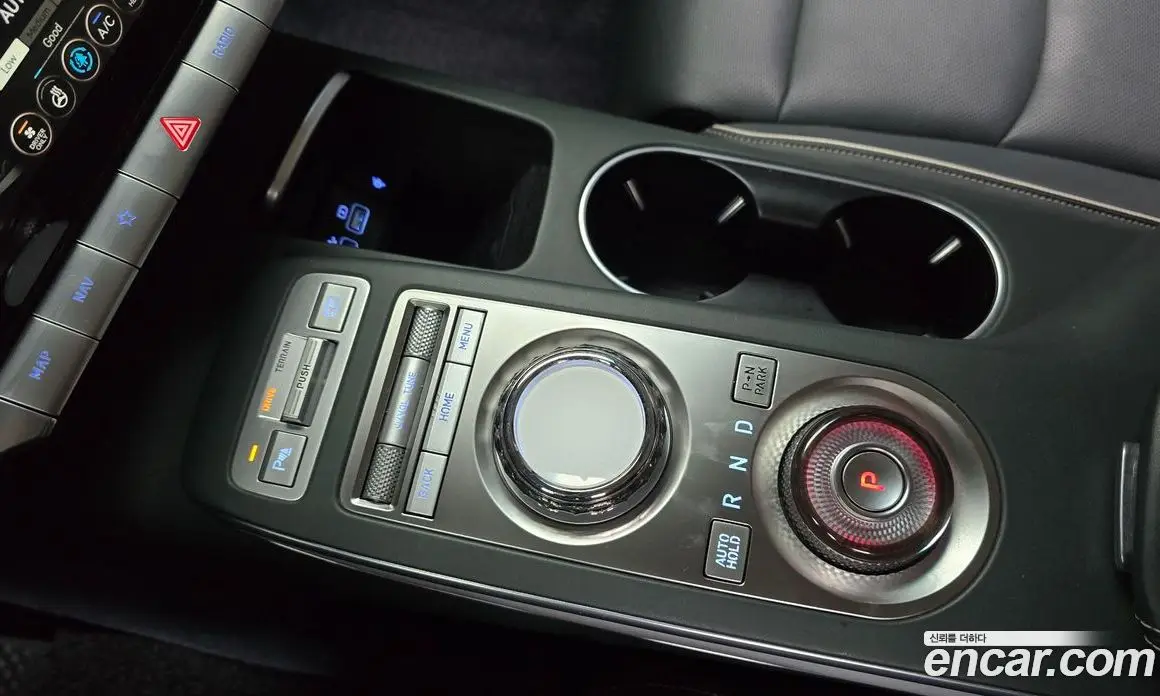 Genesis GV70 2022 0.1 автомат (гидро), фото 11 Genesis GV70 2022 0.1 автомат (гидро), фото 11