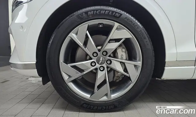 Genesis GV70 2022 0.1 автомат (гидро), миниатюра 4 Genesis GV70 2022 0.1 автомат (гидро), миниатюра 4