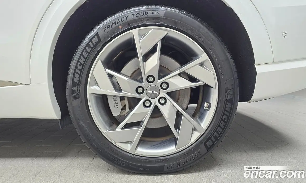 Genesis GV70 2022 0.1 автомат (гидро), фото 6 Genesis GV70 2022 0.1 автомат (гидро), фото 6