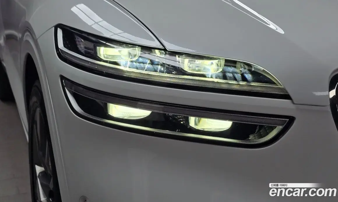 Genesis GV70 2022 0.1 автомат (гидро), фото 7 Genesis GV70 2022 0.1 автомат (гидро), фото 7