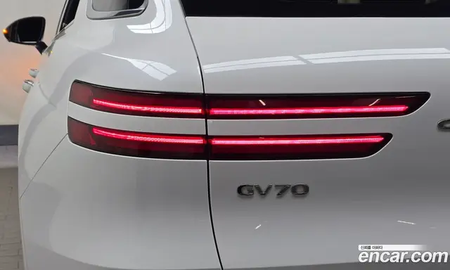 Genesis GV70 2022 0.1 автомат (гидро), миниатюра 8 Genesis GV70 2022 0.1 автомат (гидро), миниатюра 8