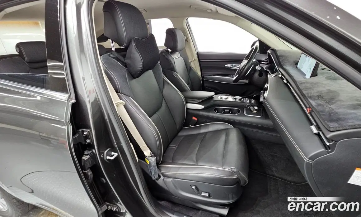 Genesis GV70 2022 0.1 автомат (гидро), фото 16 Genesis GV70 2022 0.1 автомат (гидро), фото 16