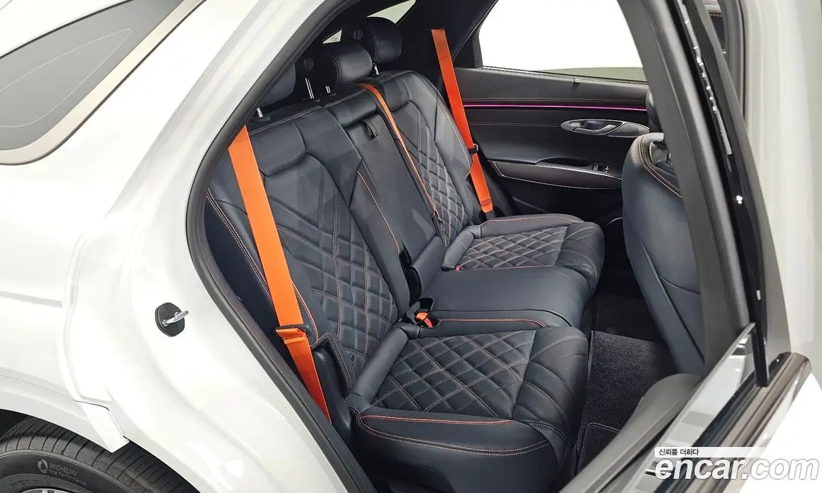Genesis GV70 2024 2.5 автомат (гидро), фото 16 Genesis GV70 2024 2.5 автомат (гидро), фото 16