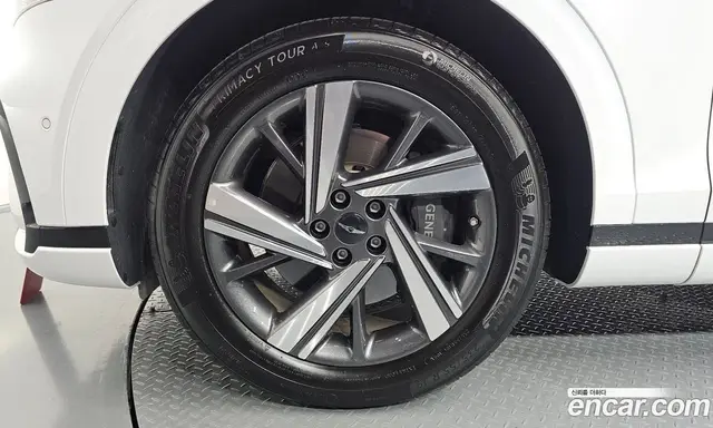 Genesis GV70 2024 2.5 автомат (гидро), миниатюра 4 Genesis GV70 2024 2.5 автомат (гидро), миниатюра 4